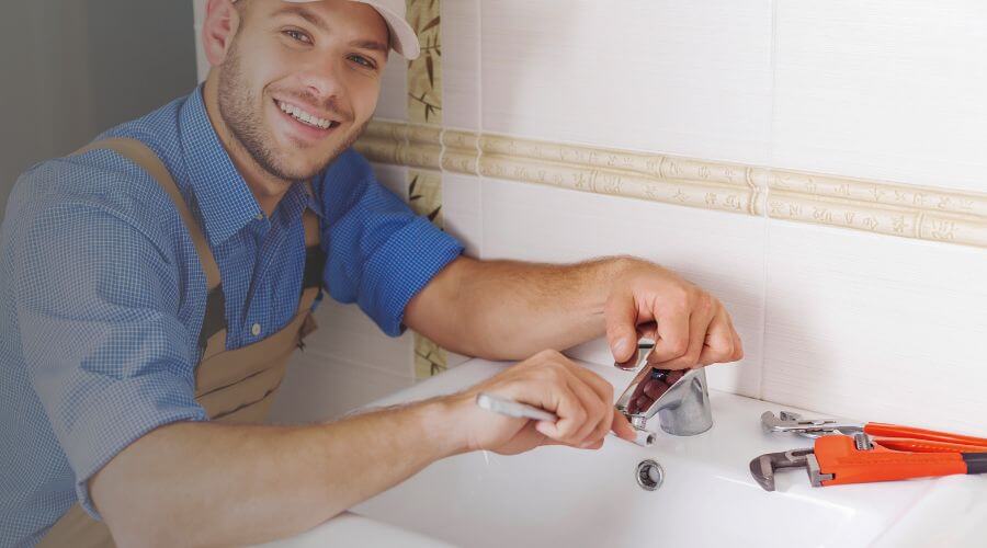 Expert burst pipe repair services in Twin Lakes, WI